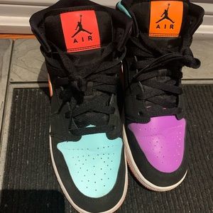 Air Jordan 1 Mid Gs AJ1